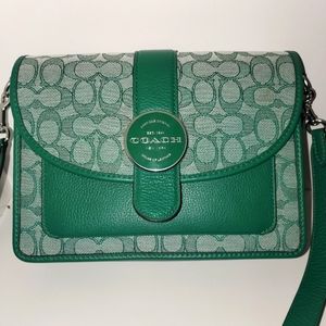 Coach Lonnie like new